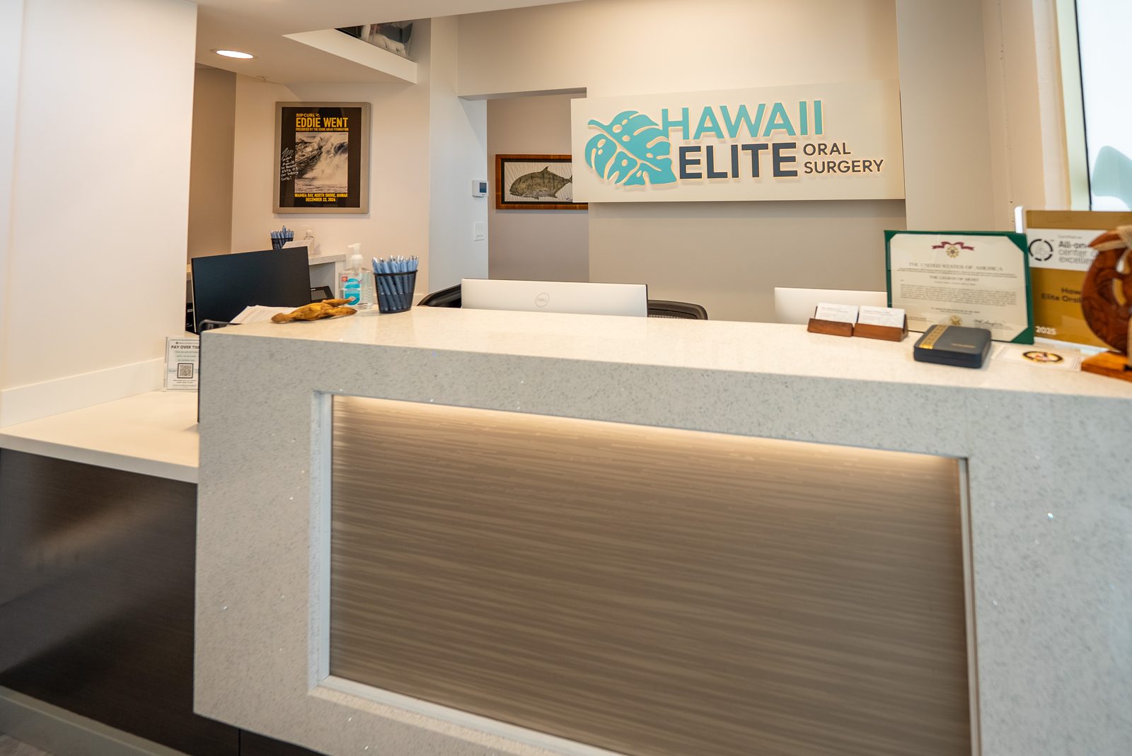 Hawaiʻi Elite Dental reception desk